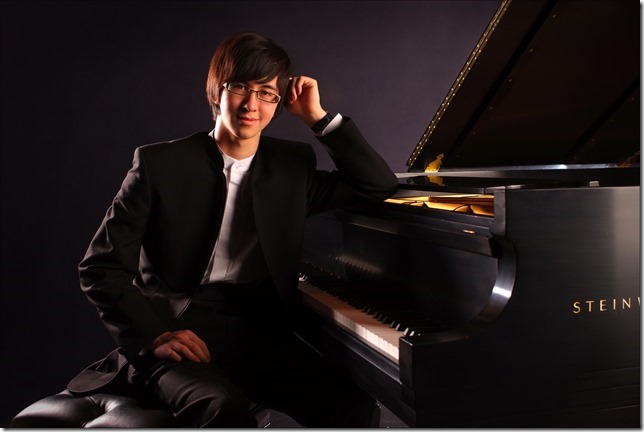 Event Promo Photo For Redfield Area Concert Assn - Charlie Albright, Pianist